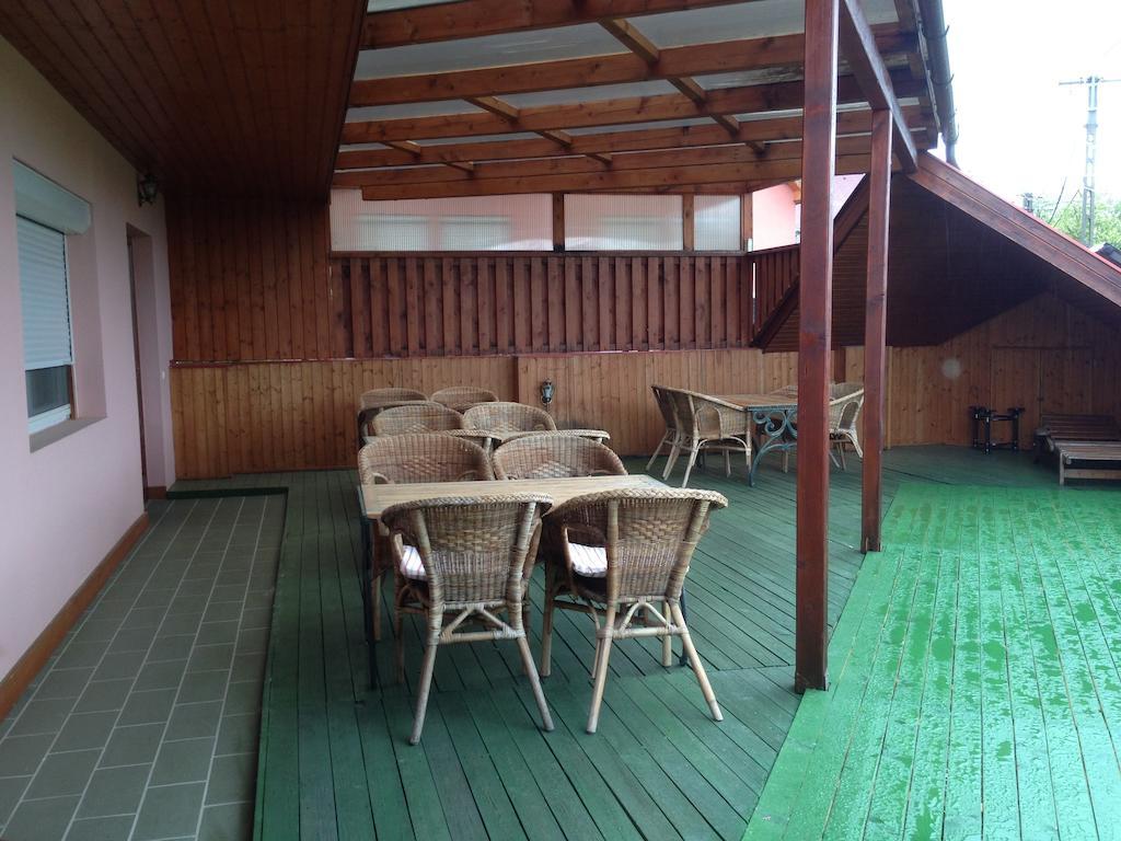 Juhasz Fogado Bed & Breakfast Fonyod Exterior photo